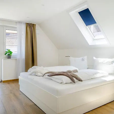 In't Doerp 2, Super Zentral Gelegen, Mit Balkon Und Parkplatz Apartment *